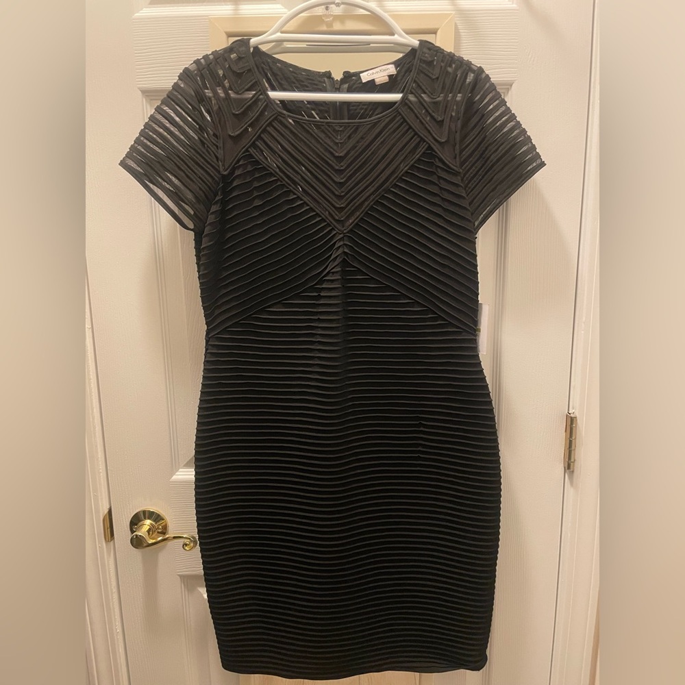 Calvin Klein Black Ribbed Short-Sleeve Sheath Bodycon Dress size  14 NWT